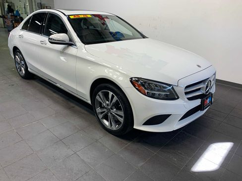 Used 2020 Mercedes-Benz C 300 4MATIC Sedan image 2