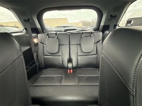 Used 2024 Ford Explorer Limited w/ Limited Technology Package image 23