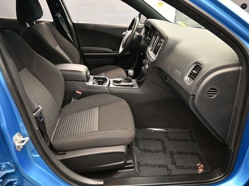 Used 2023 Dodge Charger SXT RWD image 37