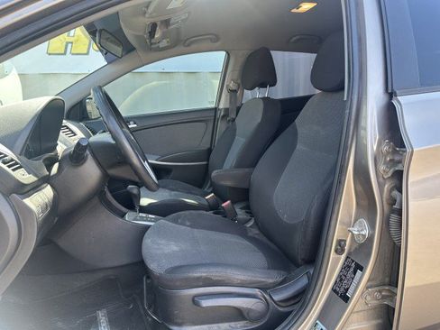 Used 2014 Hyundai Accent GS FWD image 5