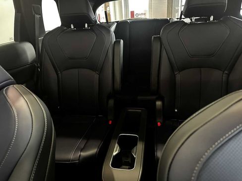 New 2026 INFINITI QX60 Sport image 11