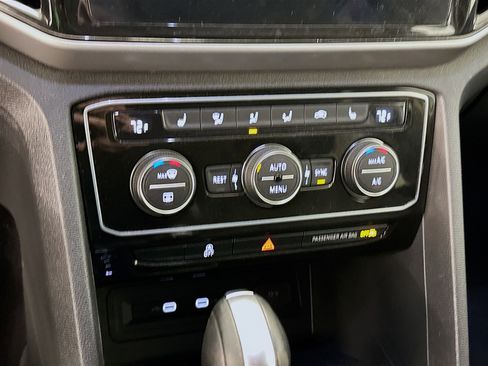 Used 2022 Volkswagen Atlas SE image 24