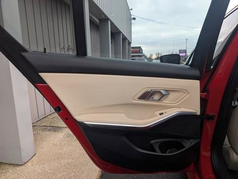 Used 2021 BMW 330i xDrive Sedan w/ Convenience Package image 15