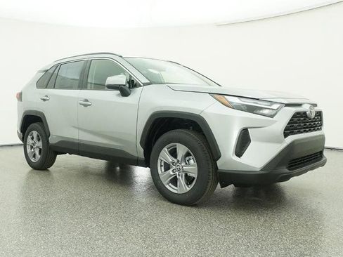 Certified 2025 Toyota RAV4 XLE image 32