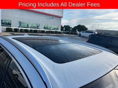 Used 2023 BMW X5 xDrive40i w/ Executive Package AWD/4WD image 3