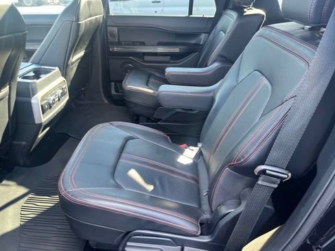 Certified 2022 Ford Expedition Limited AWD/4WD image 9
