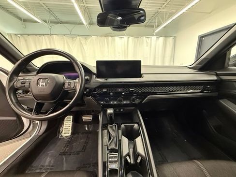 Used 2024 Honda Accord Sport image 18