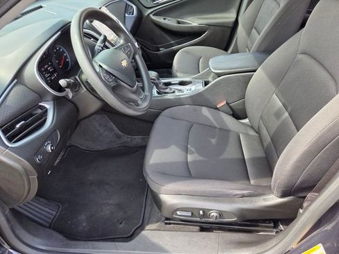 Used 2023 Chevrolet Malibu LT FWD image 11
