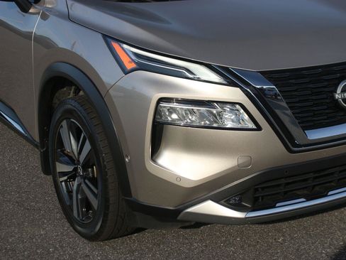 Used 2022 Nissan Rogue Platinum w/ Head-Up Display Package FWD image 9