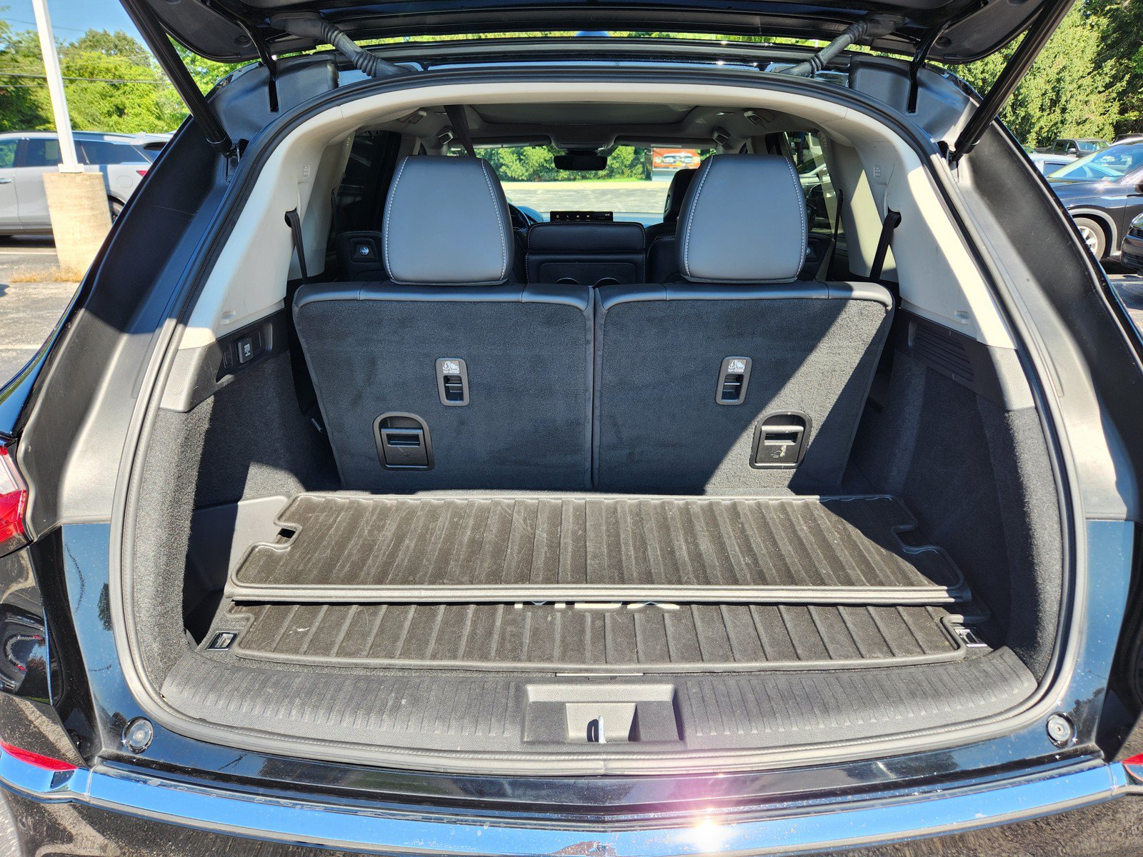 Used 2022 Acura MDX w/ Technology Package AWD/4WD image 8
