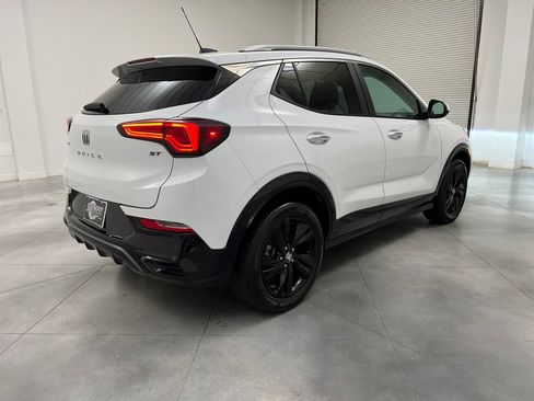 Used 2024 Buick Encore GX Sport Touring FWD image 9