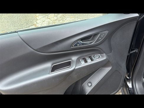 Used 2019 Chevrolet Equinox LT w/ Driver Convenience Package image 7