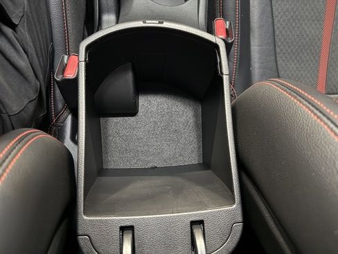 Used 2021 Hyundai Veloster Turbo image 40