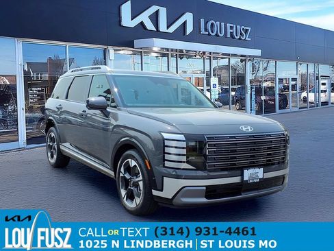 Used 2026 Hyundai Palisade Limited AWD/4WD image 1