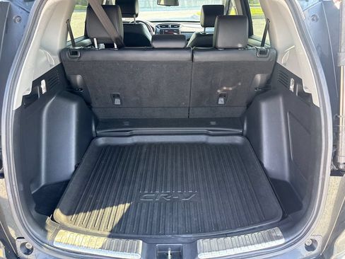 Used 2017 Honda CR-V Touring image 11