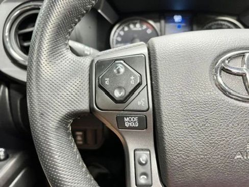 Used 2021 Toyota Tacoma TRD Sport w/ TRD Premium Sport Package AWD/4WD image 13