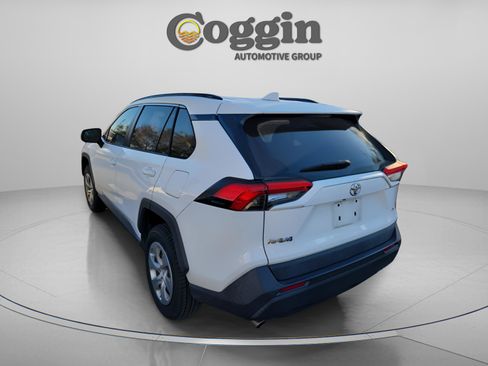 Certified 2021 Toyota RAV4 LE image 3