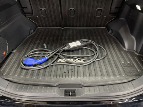 Used 2022 Toyota RAV4 XSE image 13