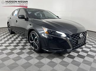 Used 2023 Nissan Altima 2.5 SR FWD video 1