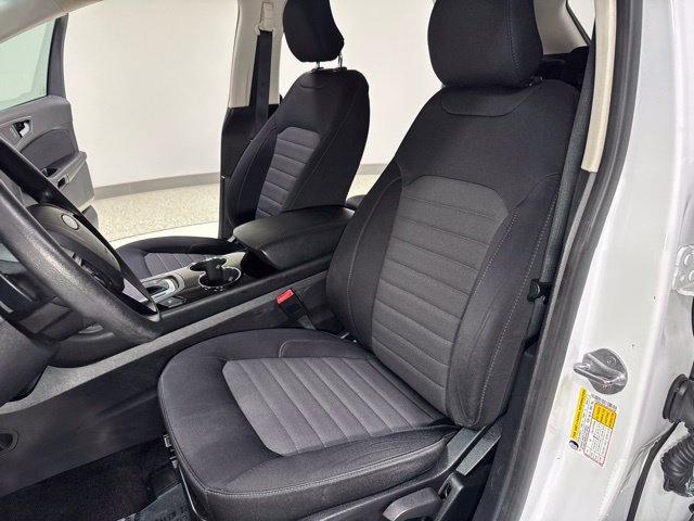 Used 2018 Ford Edge SE FWD image 12