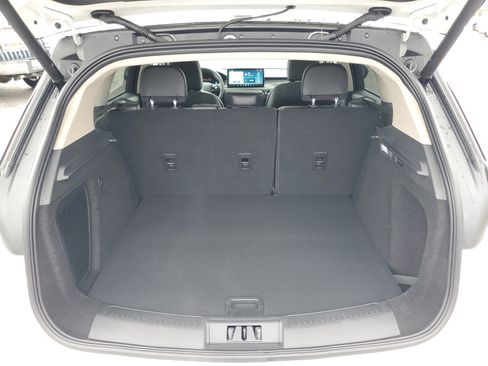 New 2026 Lincoln Corsair Premiere image 29