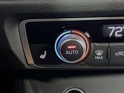 New 2025 Audi Q3 2.0T Premium image 19