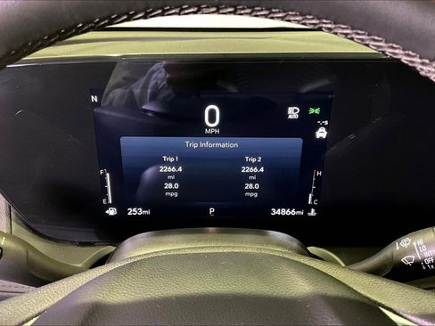 Used 2024 Buick Encore GX Sport Touring image 13