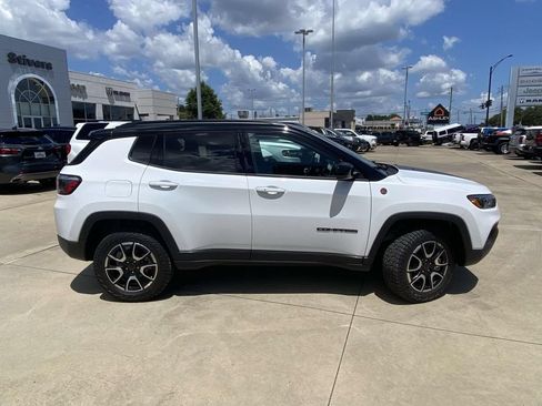 New 2026 Jeep Compass Trailhawk AWD/4WD image 35