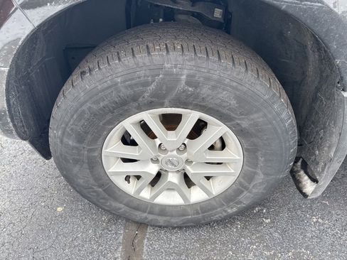 Used 2021 Nissan Frontier SV image 9