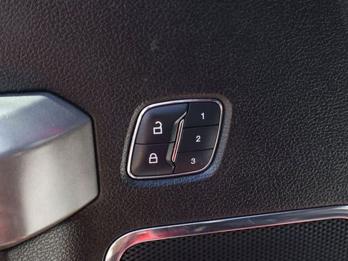 Used 2018 Ford F150 Platinum w/ Equipment Group 701A Luxury image 17