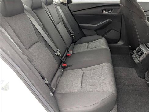 Used 2025 Honda Accord SE image 19