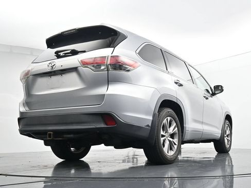 Used 2016 Toyota Highlander Plus AWD/4WD image 22