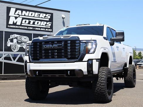 Used 2024 GMC Sierra 3500 Denali Ultimate AWD/4WD image 1