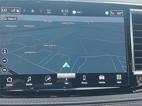 Certified 2025 Chrysler Pacifica Limited image 18