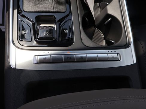 New 2026 Kia Carnival EX FWD image 34