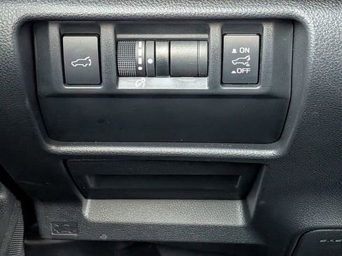 Used 2025 Subaru Forester Limited image 16