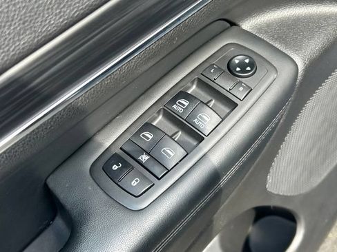 Used 2021 Jeep Grand Cherokee Limited AWD/4WD image 21