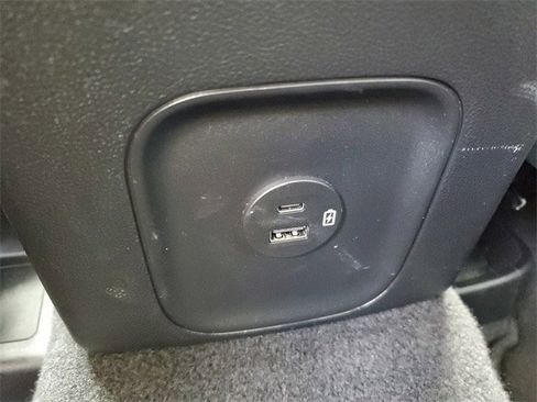 Used 2020 Ford Escape SEL image 13