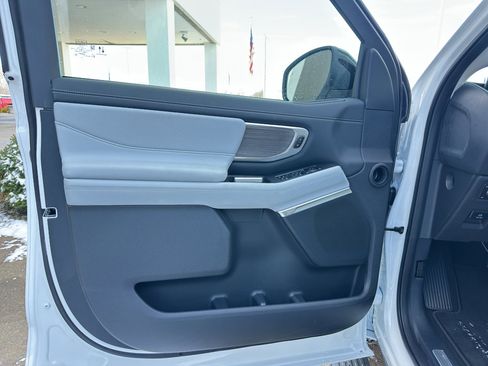 New 2025 Ford Expedition Max Platinum w/ Platinum Ultimate Package image 10