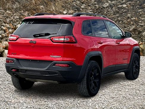 Used 2017 Jeep Cherokee Trailhawk w/ Comfort/Convenience Group image 2