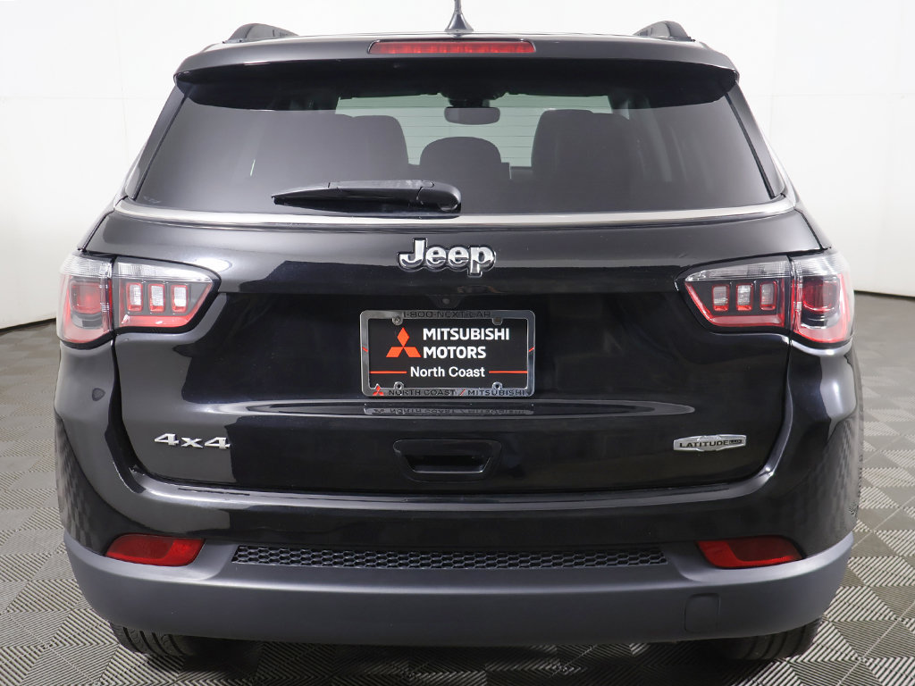 Used 2022 Jeep Compass Latitude AWD/4WD image 11