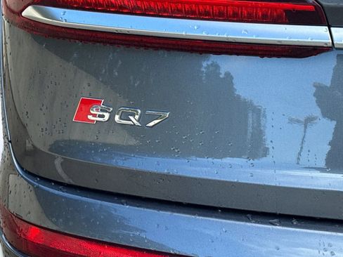 Used 2021 Audi SQ7 Premium Plus w/ Executive Package image 19