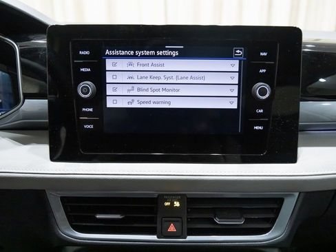 New 2026 Volkswagen Taos SEL AWD/4WD image 22