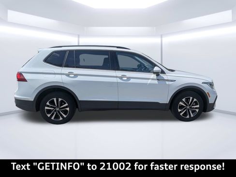 Used 2023 Volkswagen Tiguan S FWD image 2