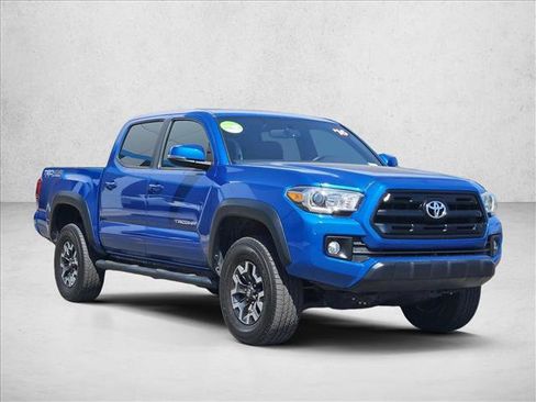 Used 2016 Toyota Tacoma TRD Off-Road AWD/4WD image 2