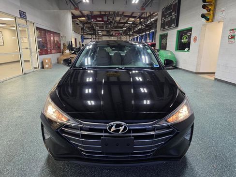 Used 2020 Hyundai Elantra SEL image 3