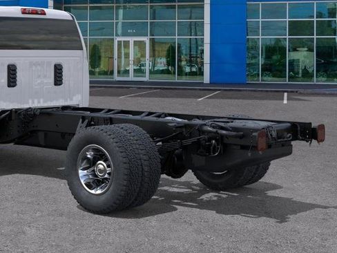 New 2026 Chevrolet Silverado 3500 LT RWD image 14