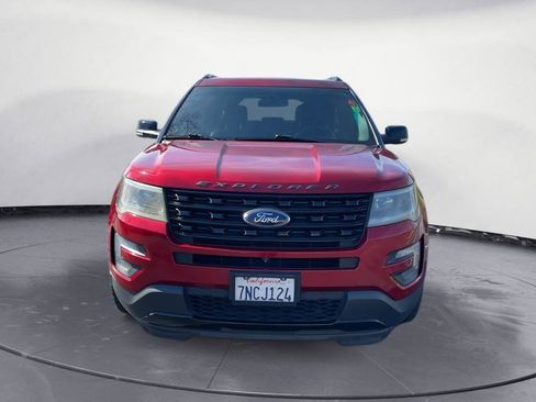 Used 2016 Ford Explorer Sport w/ Equipment Group 401A image 2