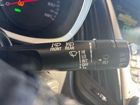 Used 2015 Chevrolet Equinox LT w/ Driver Convenience Package image 14