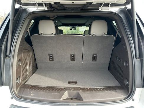 Used 2022 Chevrolet Tahoe LT w/ LT Signature Package image 31